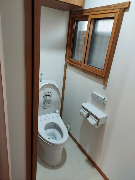 市川市Ａ様　１Ｆ全リノベーション、水廻り全交換、エコキュート新設工事