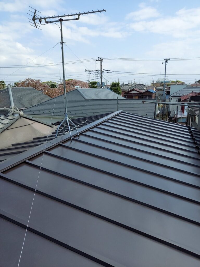 市川市N様 屋根瓦部分解体、瓦棒葺き替え工事