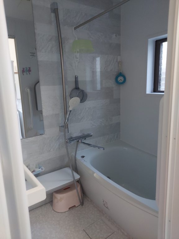 市川市Ｈ様　２Ｆ浴室・脱衣場改修工事、１Ｆトイレ改修工事