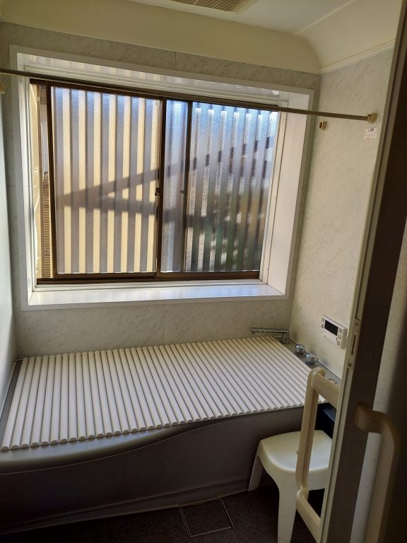 市川市U様 ユニットバス交換・洗面台交換・インナーサッシ・内装工事