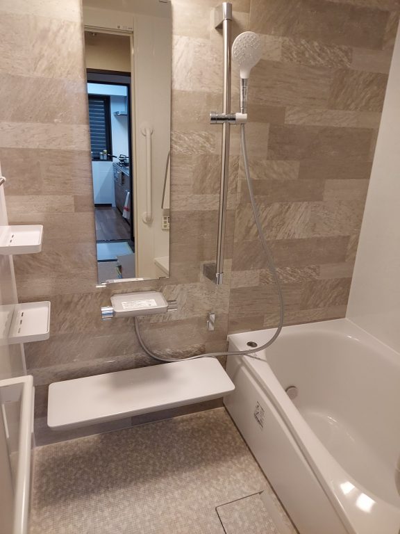 船橋市Ａ様　ユニットバス交換、洗面台交換、内装工事