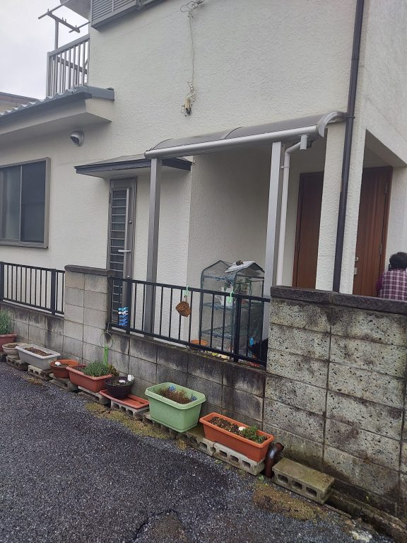 市川市K様 洗面台交換、玄関目隠しパネル施工、トイレ交換工事