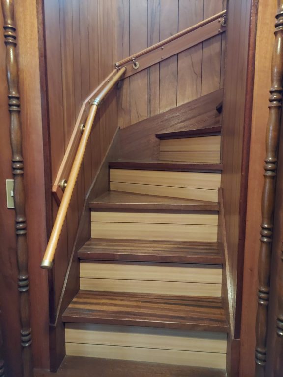 市川市Ｍ様　トイレ交換工事・階段手すり取付け工事