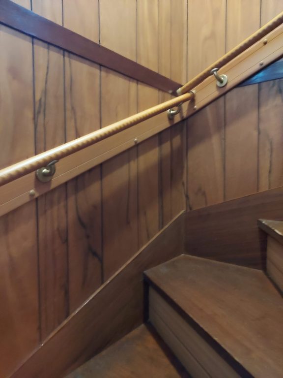 市川市Ｍ様　トイレ交換工事・階段手すり取付け工事