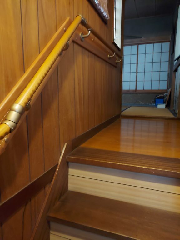 市川市Ｍ様　トイレ交換工事・階段手すり取付け工事