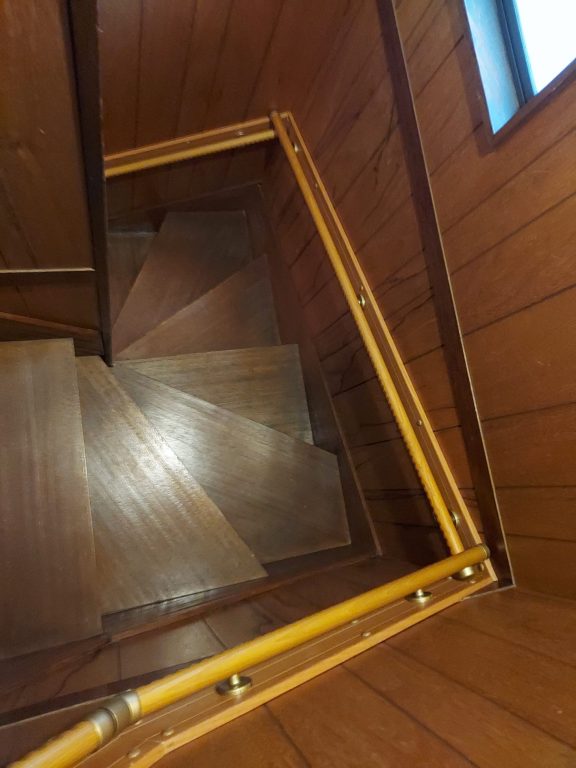 市川市Ｍ様　トイレ交換工事・階段手すり取付け工事