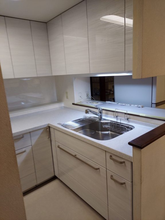 市川市Ｙ様　システムキッチン交換工事