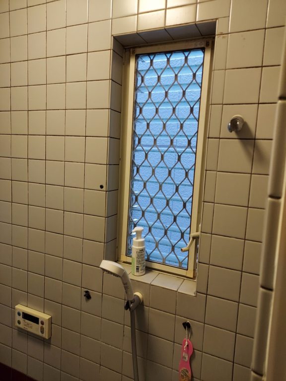 市川市T様 お風呂交換・脱衣室内装・給湯器交換工事