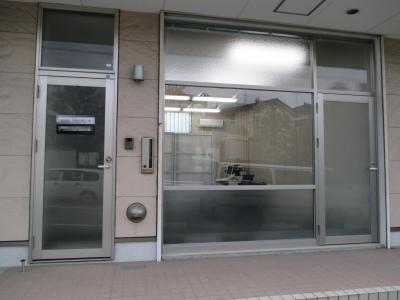 株式会社Ｐ様　シャッター取り付け工事