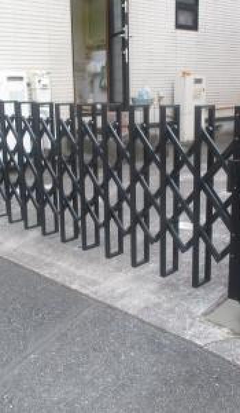 市川市Ａ様　車庫門扉交換工事