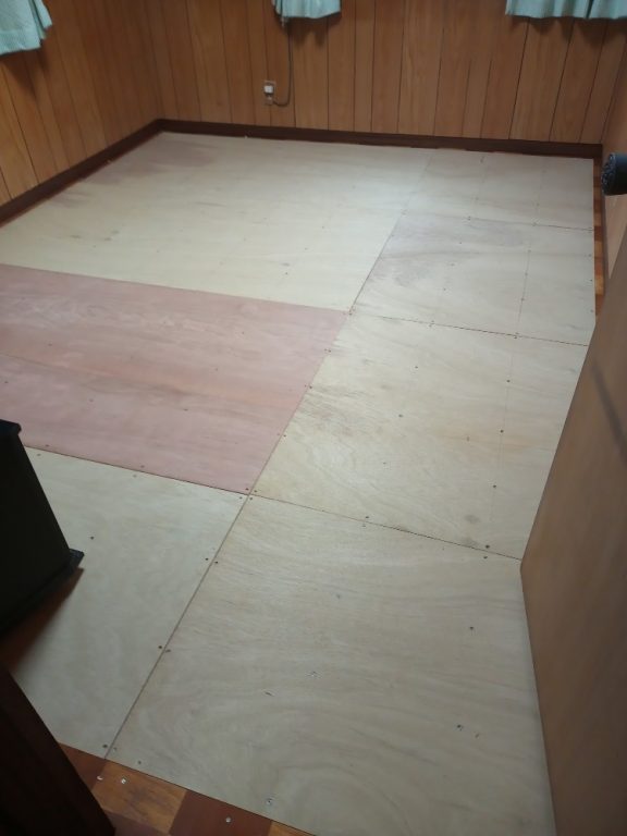 市川市K様 フローリング→タイル張り工事