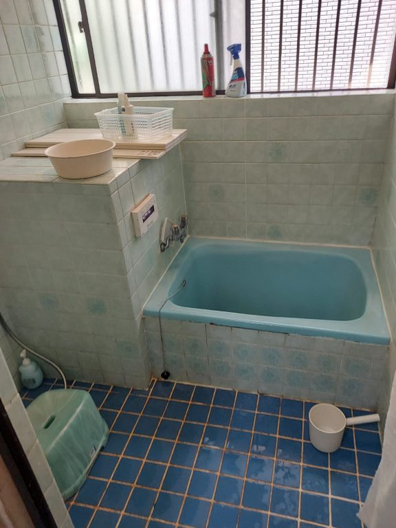 市川市Ａ様　１Ｆ全リノベーション、水廻り全交換、エコキュート新設工事