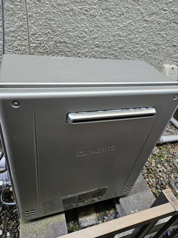 市川市T様 お風呂交換・脱衣室内装・給湯器交換工事