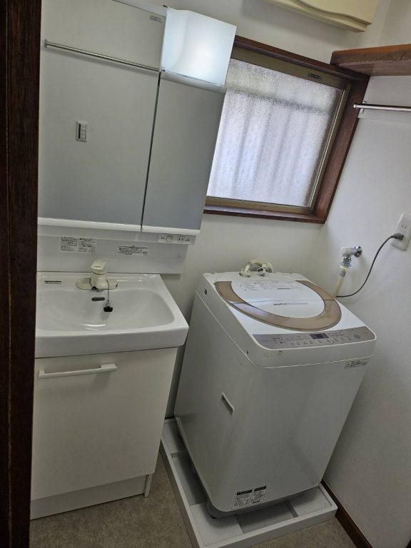 市川市若宮　Ｓ様　トイレ交換、洗面室工事